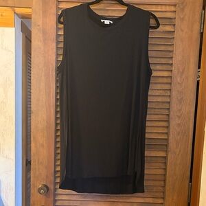 Black Sleeveless Tunic Top